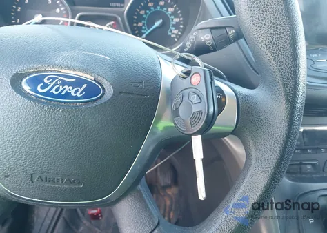 2016 Ford Escape Se from USA, damaged, VIN 1FMCU0GX0GUB65565